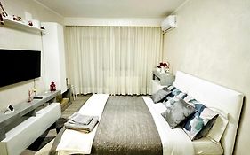Central And Beautiful Flat